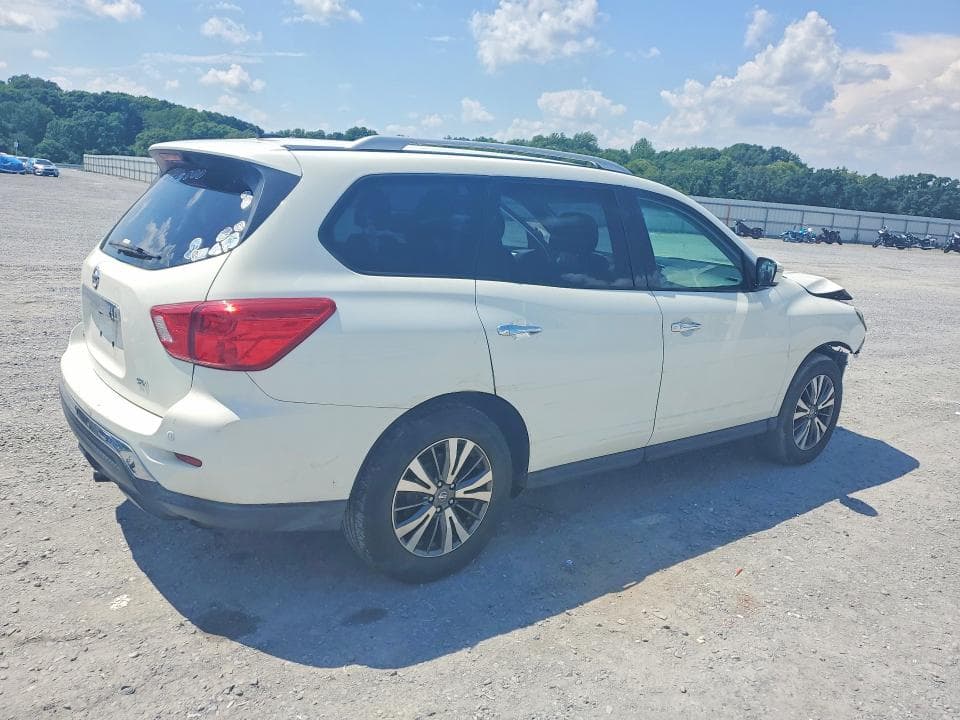 2017 NISSAN PATHFINDER SV 3