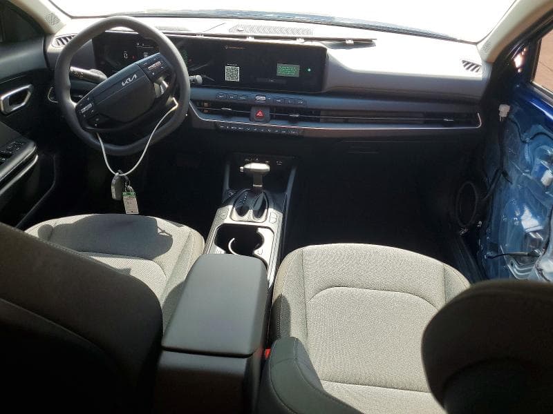 2025 KIA K4 LXS 8