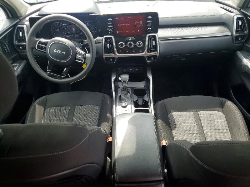 2022 KIA SORENTO LX 8