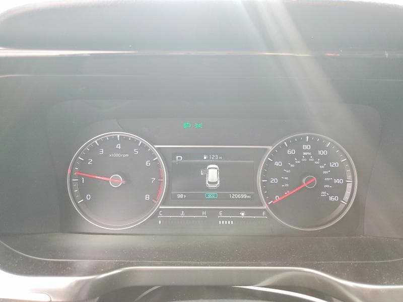 2022 KIA SORENTO LX 9