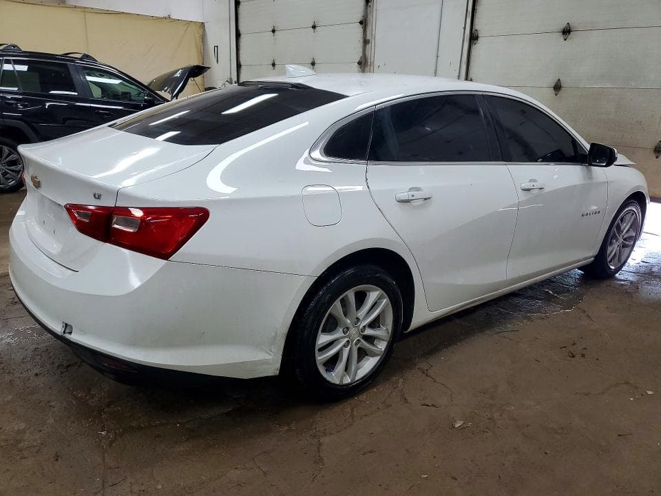 2017 CHEVROLET MALIBU LT 3