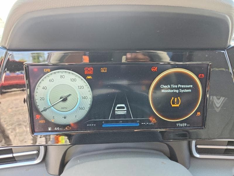 2022 HYUNDAI ELANTRA SEL 9