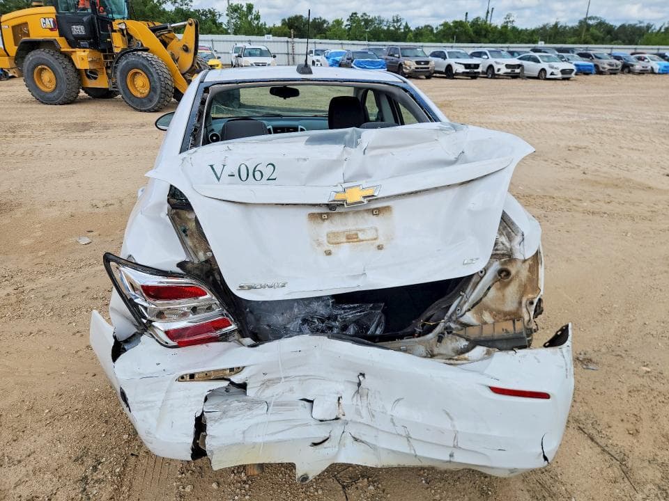 2019 CHEVROLET SONIC LT LT 6