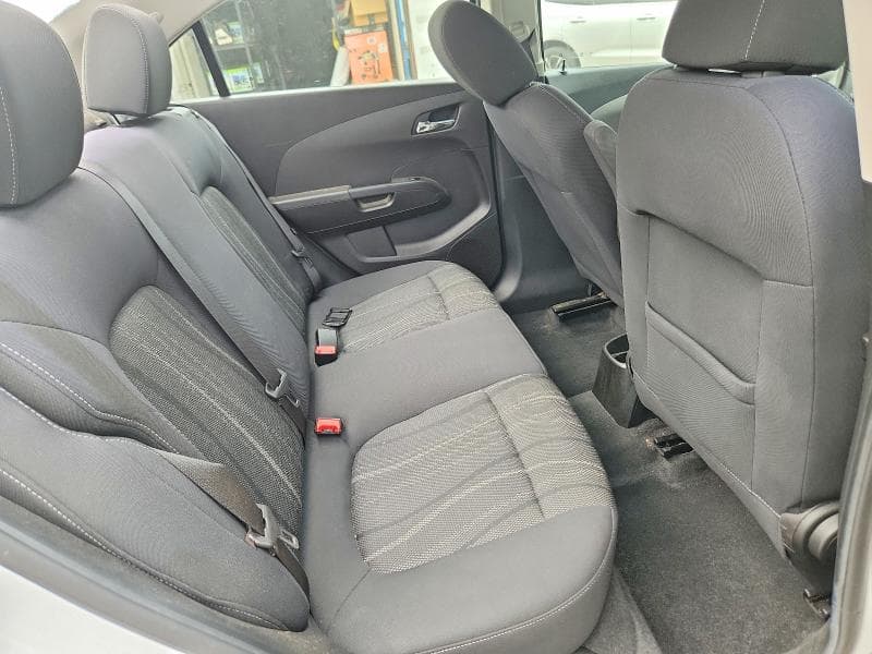 2019 CHEVROLET SONIC LT LT 10