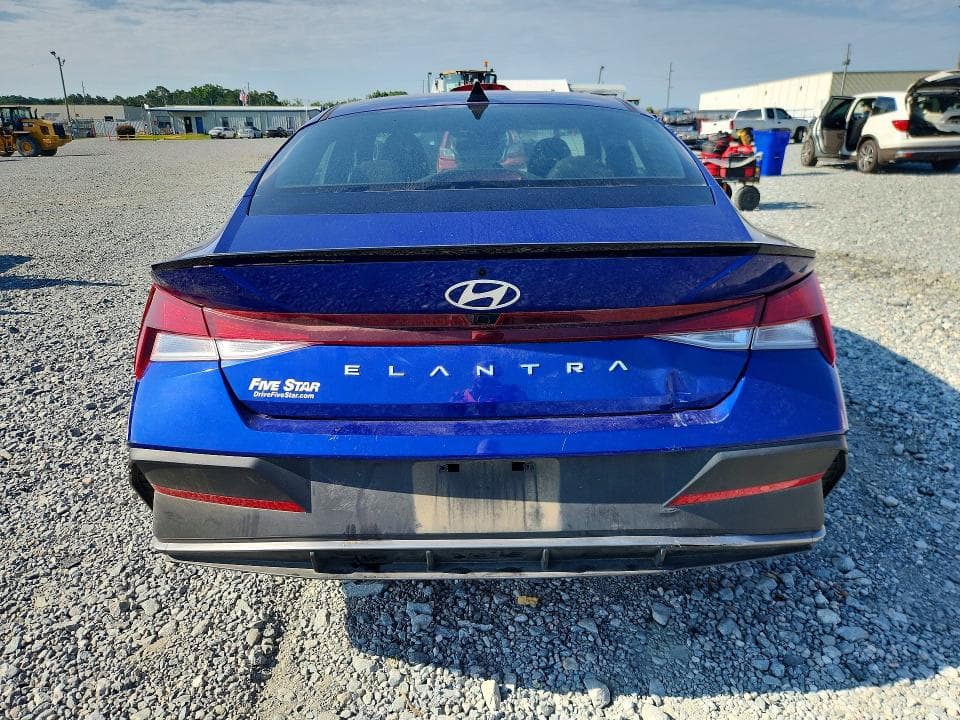 2025 HYUNDAI ELANTRA SEL SPORT 6