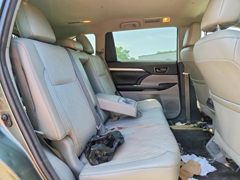 2016 TOYOTA HIGHLANDER LE PLUS LE PLUS 11
