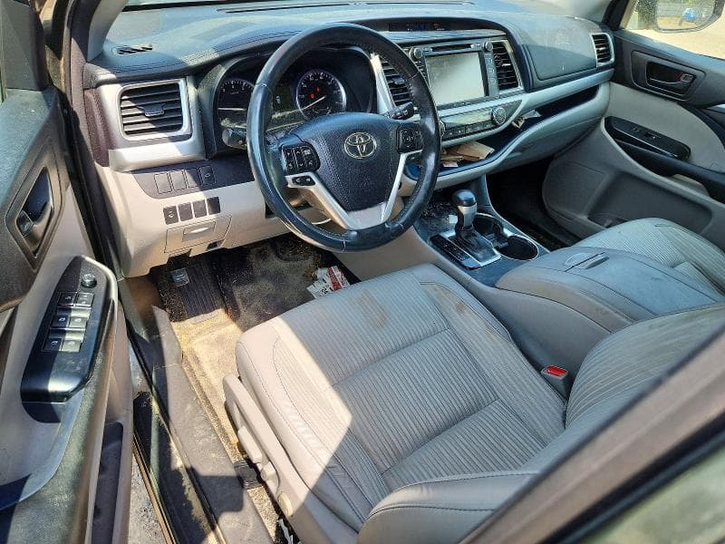 2016 TOYOTA HIGHLANDER LE PLUS LE PLUS 8