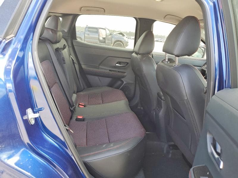 2025 NISSAN KICKS SR 11