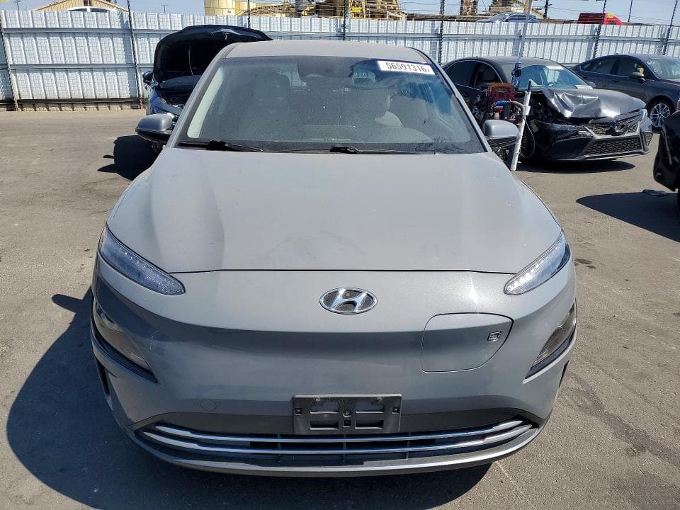 2023 HYUNDAI KONA SE 5