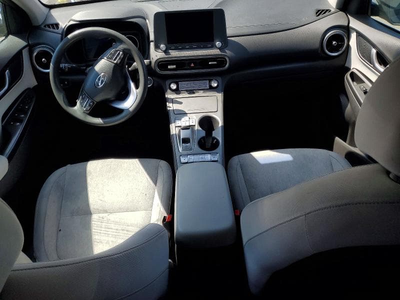 2023 HYUNDAI KONA SE 8