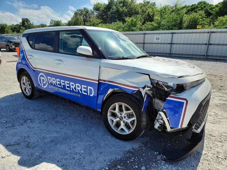 2024 KIA SOUL LX 4