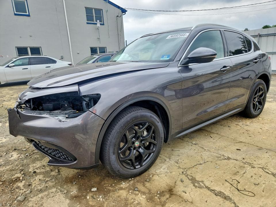 2020 ALFA ROMEO STELVIO - 1