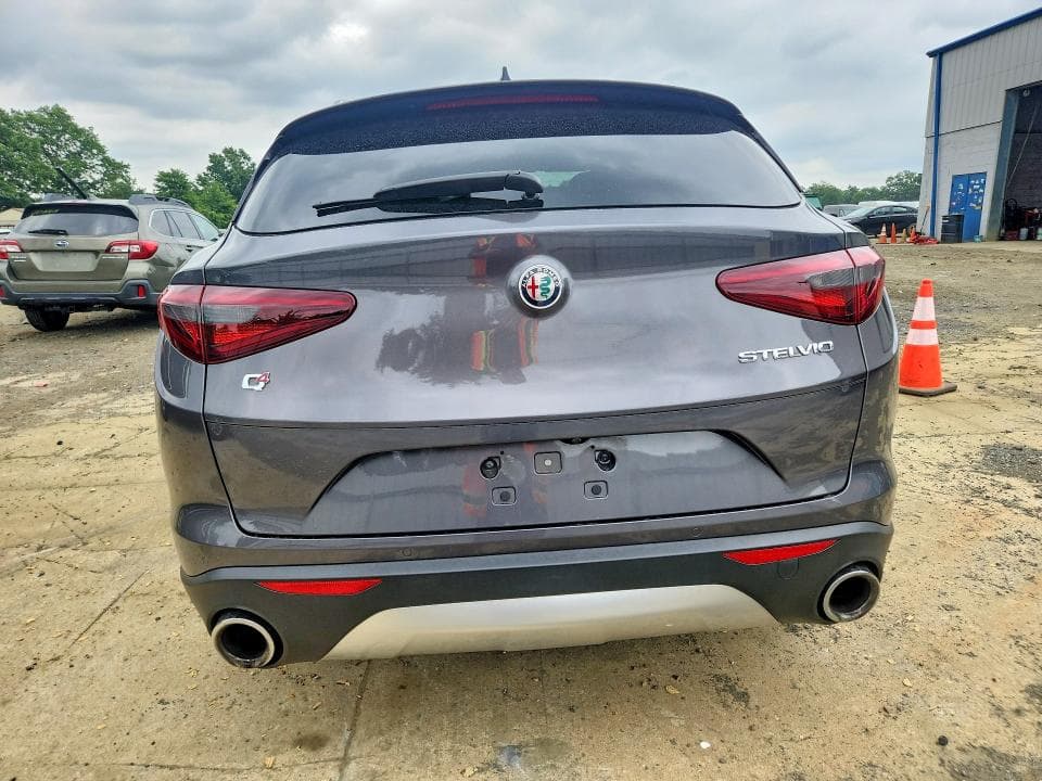 2020 ALFA ROMEO STELVIO 6