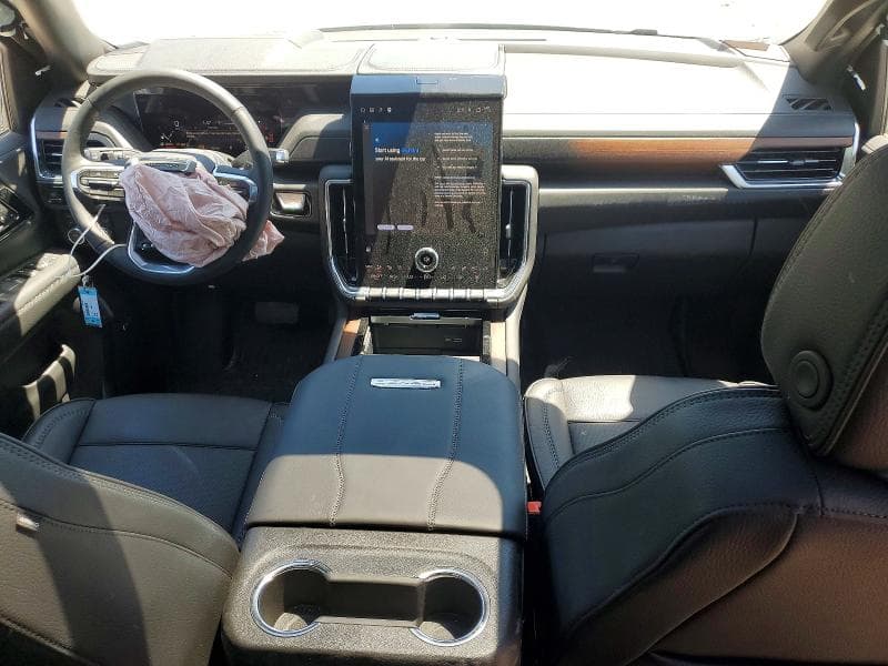 2026 GMC YUKON XL DENALI 8