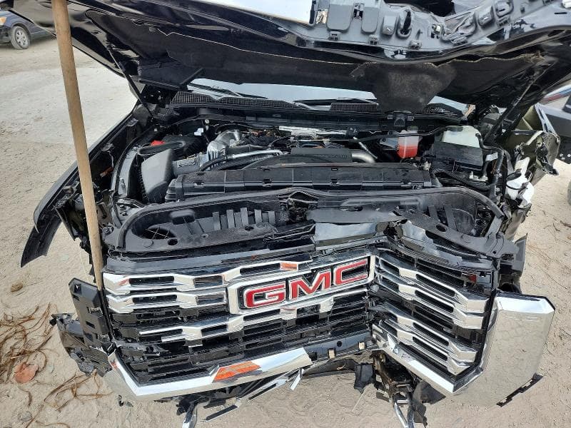 2025 GMC SIERRA K2500 DENALI 11