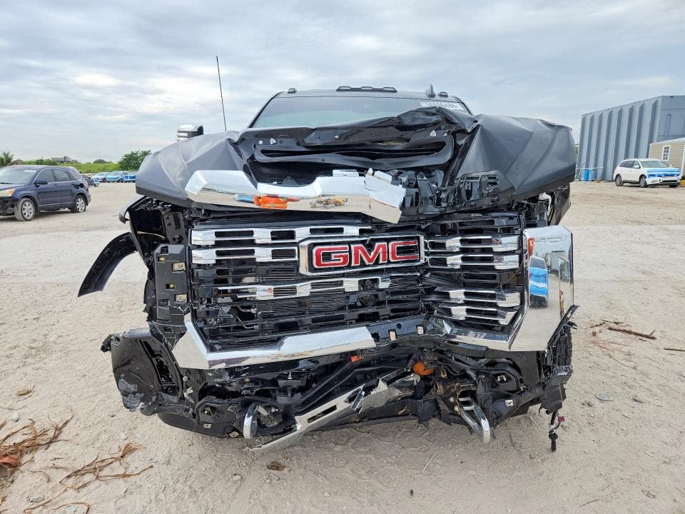 2025 GMC SIERRA K2500 DENALI 5