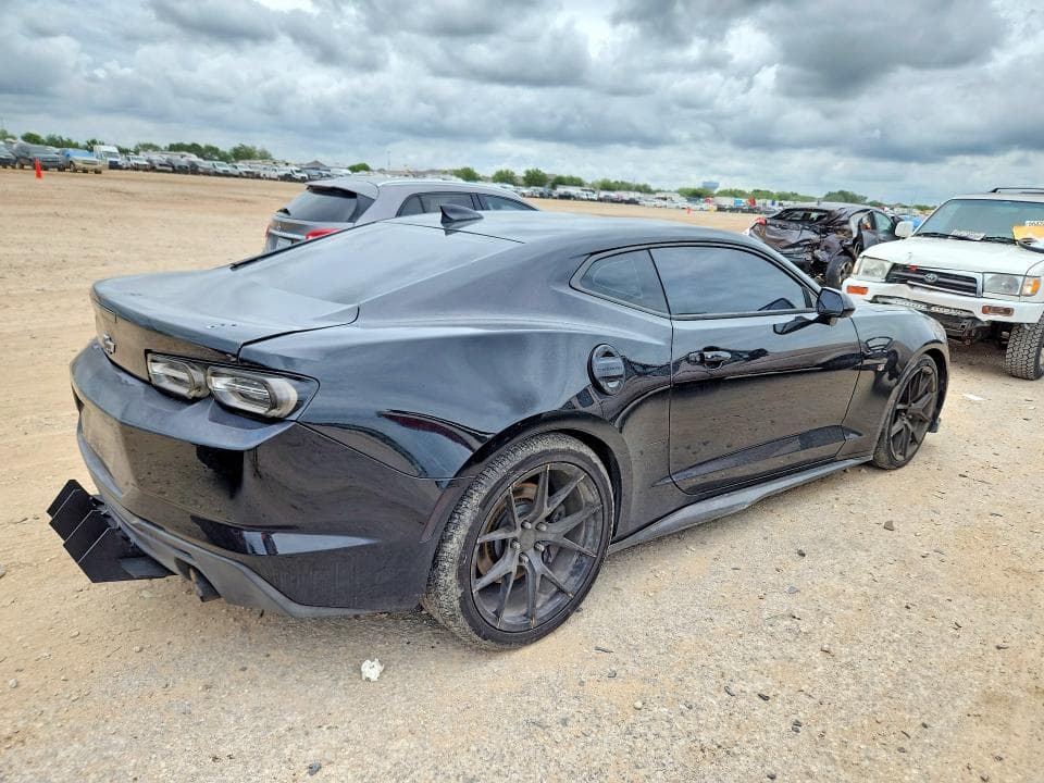 2019 CHEVROLET CAMARO SS 3