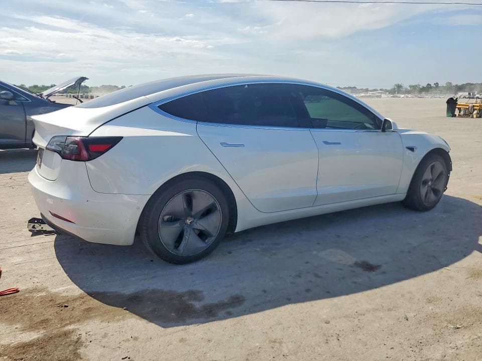 2020 TESLA MODEL 3 3