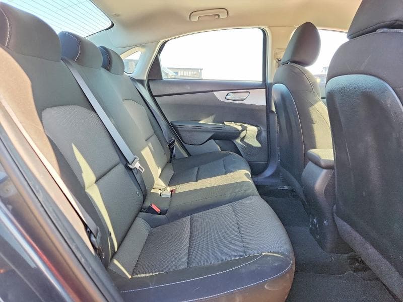 2022 KIA FORTE FE FE 10