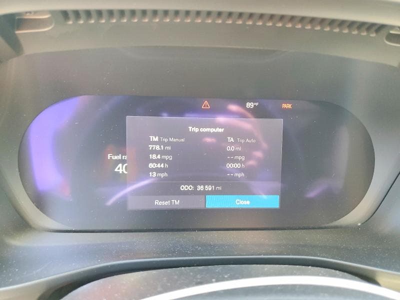 2023 VOLVO XC40 PLUS 9