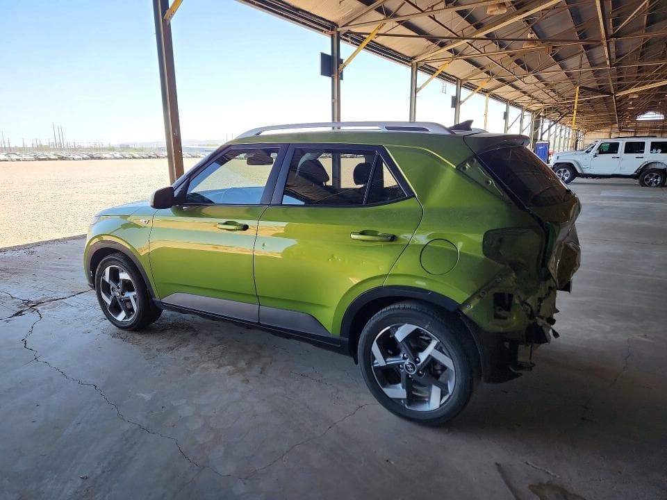 2022 HYUNDAI VENUE SEL 2