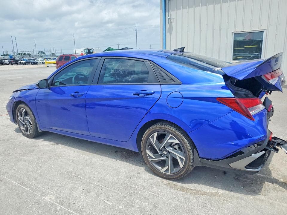 2025 HYUNDAI ELANTRA SEL SPORT 2