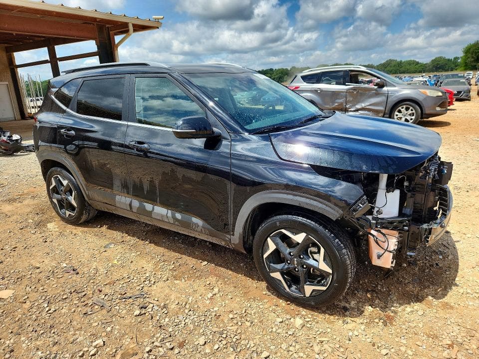 2024 KIA SELTOS EX 4