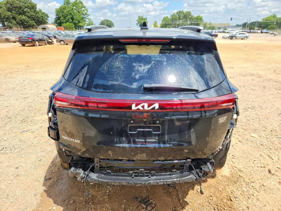 2024 KIA SELTOS EX 6