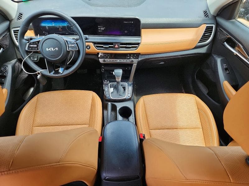 2024 KIA SELTOS EX 8