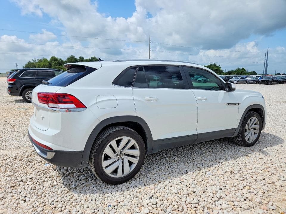 2022 VOLKSWAGEN ATLAS CROSS SPORT SE 3