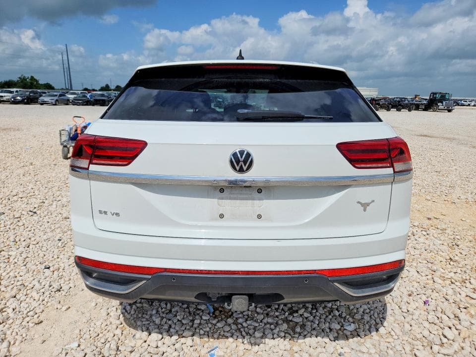 2022 VOLKSWAGEN ATLAS CROSS SPORT SE 6