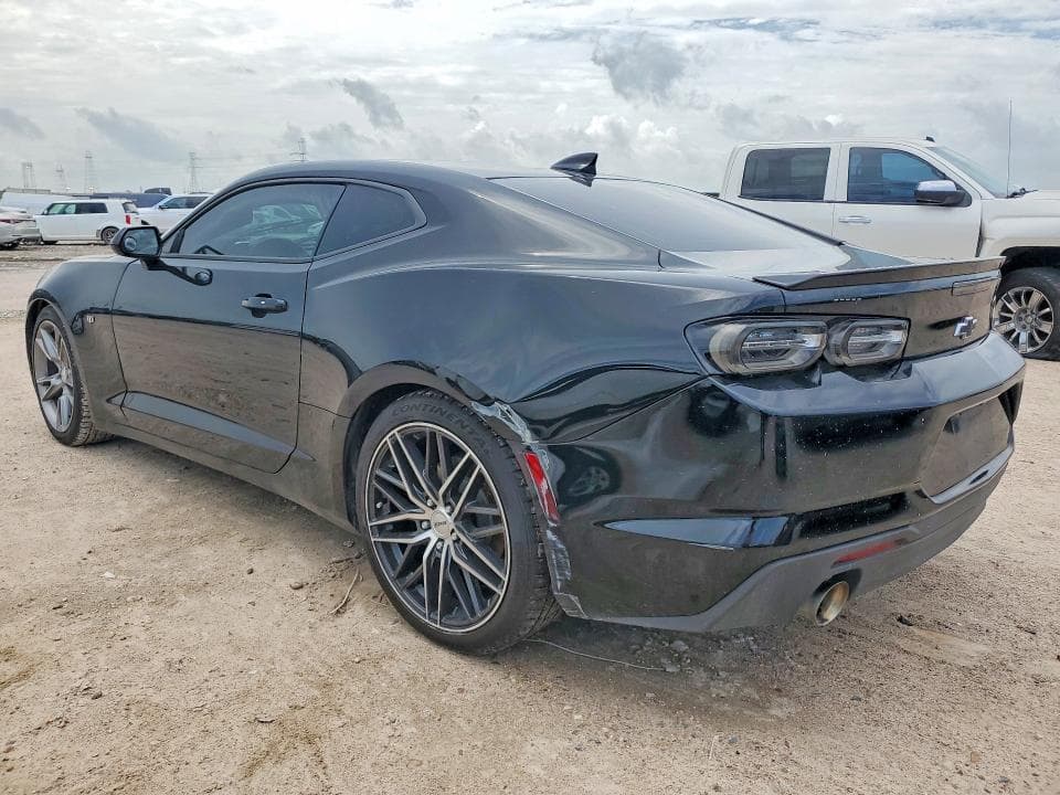 2022 CHEVROLET CAMARO 2