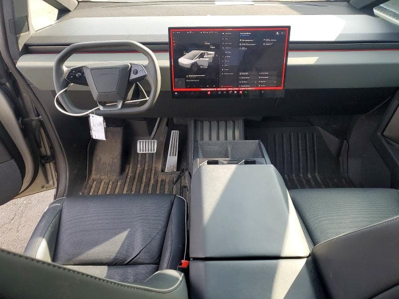 2024 TESLA CYBERTRUCK 8