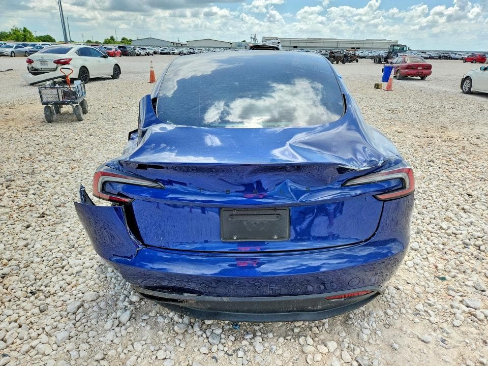 2026 TESLA MODEL 3 6