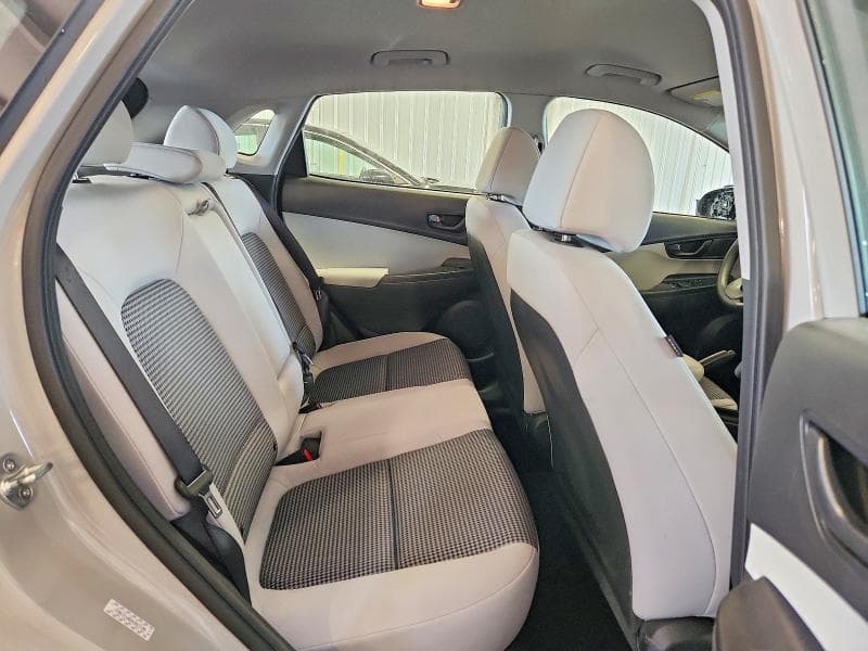 2022 HYUNDAI KONA SE SE 11