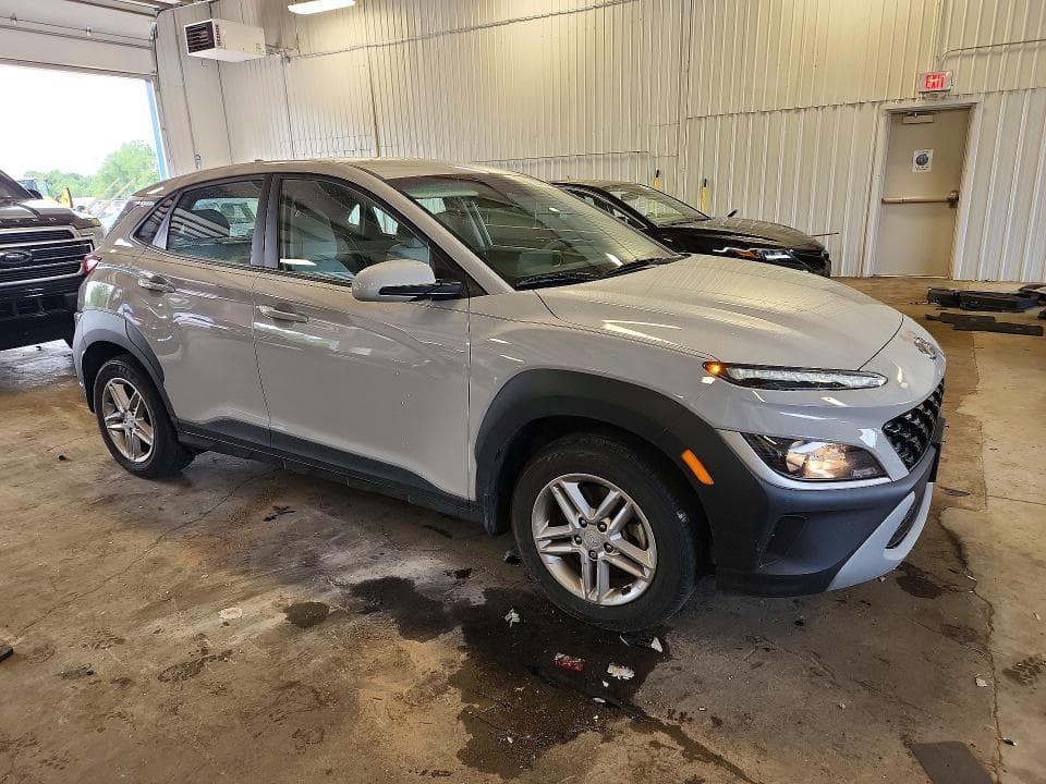 2022 HYUNDAI KONA SE SE 4