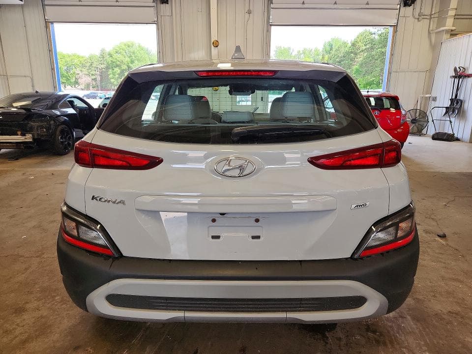 2022 HYUNDAI KONA SE SE 6