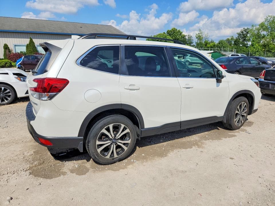 2021 SUBARU FORESTER LIMITED 3