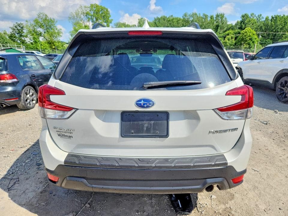 2021 SUBARU FORESTER LIMITED 6