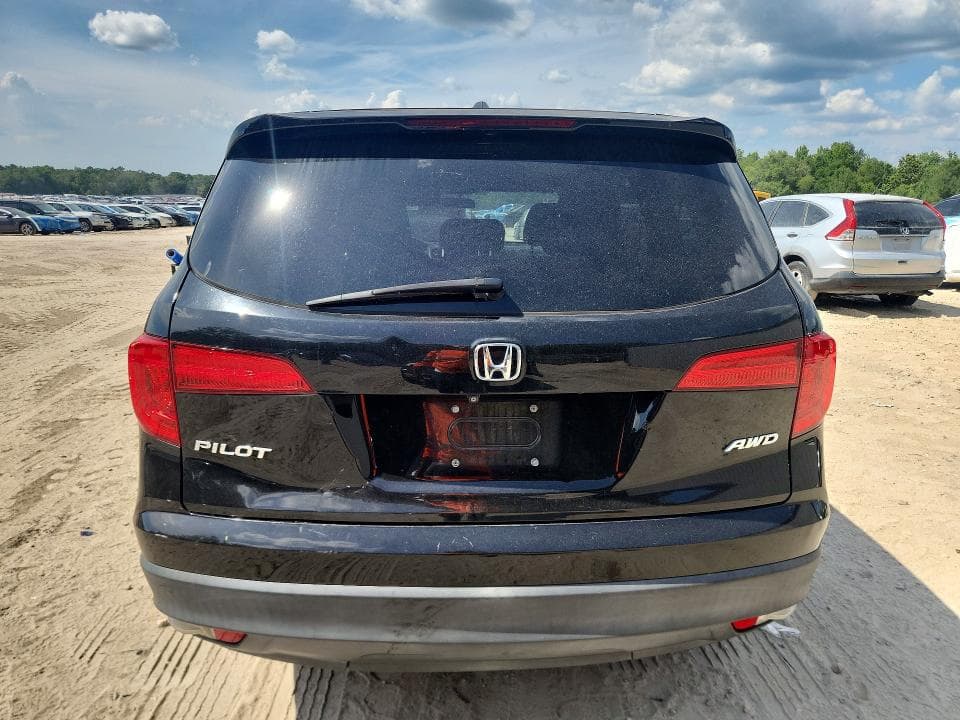 2018 HONDA PILOT EX 6