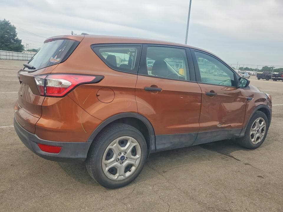 2017 FORD ESCAPE S 3