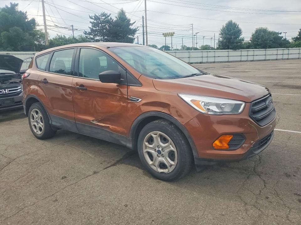 2017 FORD ESCAPE S 4