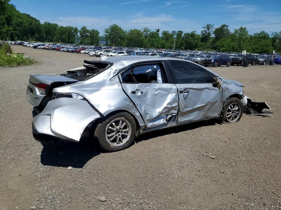 2022 TOYOTA COROLLA LE 3