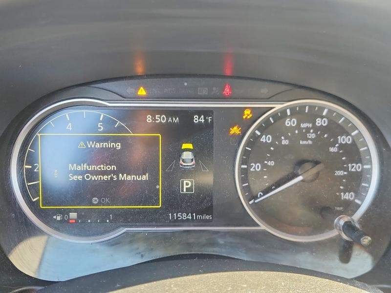 2019 NISSAN KICKS SR SR 9