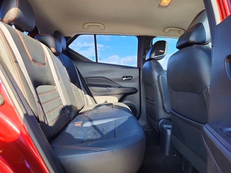 2019 NISSAN KICKS SR SR 10