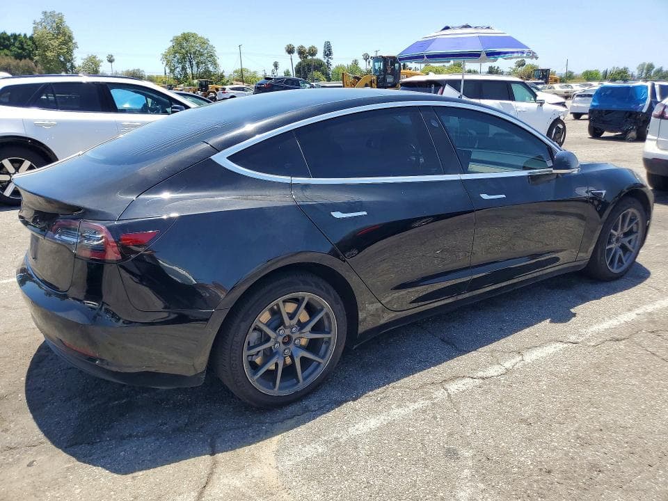 2018 TESLA MODEL 3 3