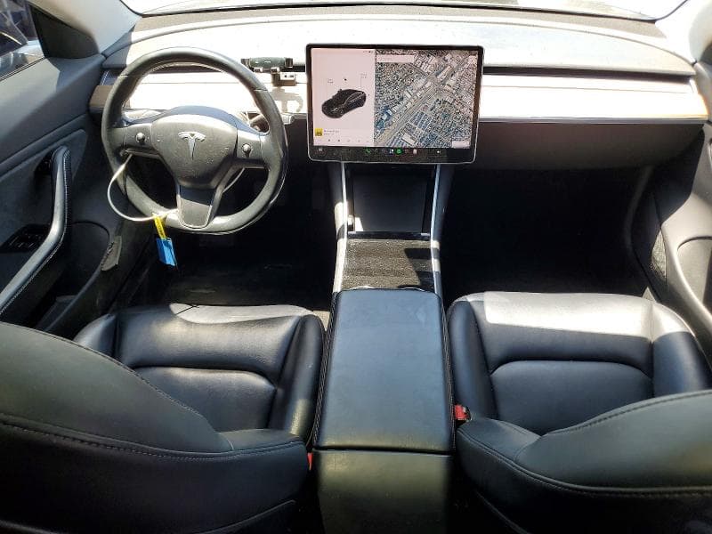 2018 TESLA MODEL 3 8