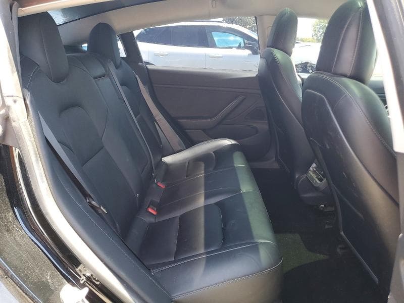 2018 TESLA MODEL 3 10