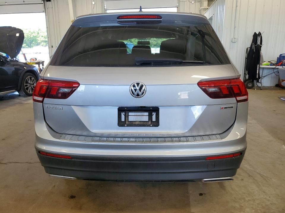 2020 VOLKSWAGEN TIGUAN S 6