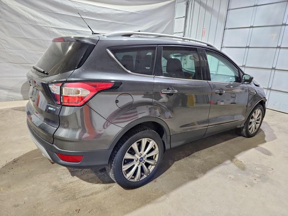 2017 FORD ESCAPE TITANIUM 3